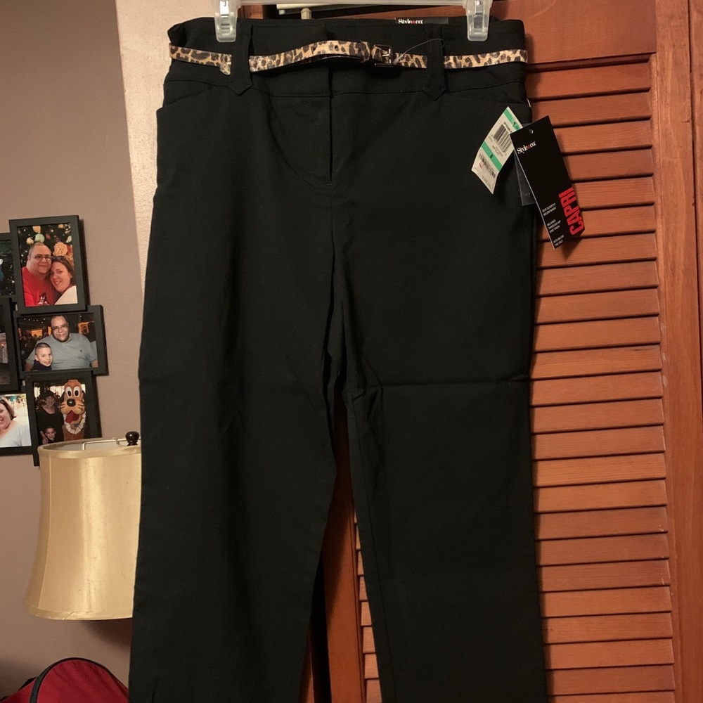 Style & Co. Deep Black Capri WOMENS 8 NWT